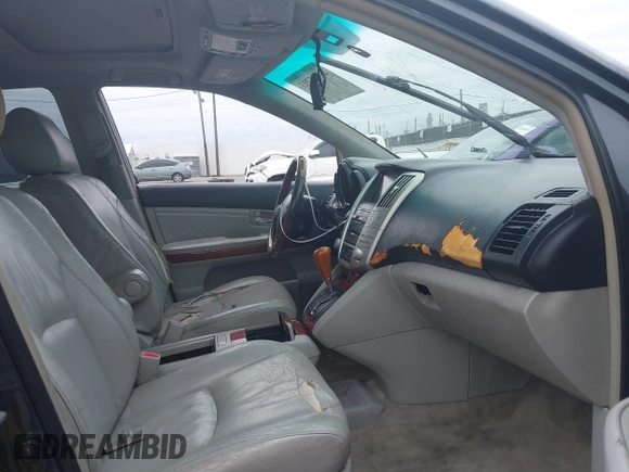 2004 Lexus RX 330 z VIN JTJHA31U040006208, wystawiony jako IAAI lot #42075793 z przebiegiem 225 039 mil mil oraz . Historia ofert i sprzedaży dostępna na DreamBid. Obrazek 5.