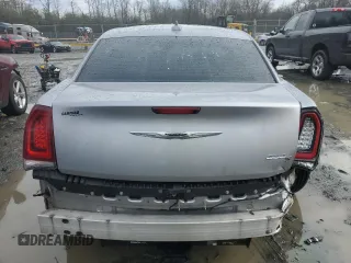 2017 Chrysler 300 S with VIN 2C3CCABG5HH560144, listed as a Copart auction lot 42423455 with 98,462 mi miles and Salvage Title. Bid and sale history available at DreamBid. Image 6.
