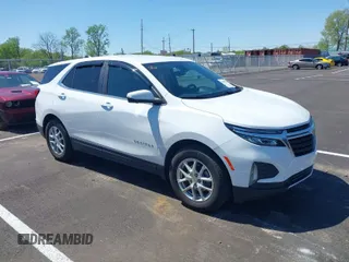 2024 Chevrolet Equinox LT with VIN 3GNAXKEG2RL333017, listed as a IAAI auction lot 41986728 with 7,557 mi miles. Bid and sale history available at carsss.com. Image 1.