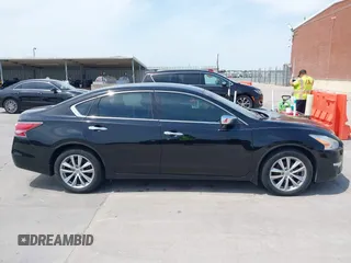 2015 Nissan Altima 2.5 z VIN 1N4AL3AP7FN884738, wystawiony jako IAAI lot #42050899 z przebiegiem 106 111 mil mil oraz . Historia ofert i sprzedaży dostępna na DreamBid. Obrazek 14.