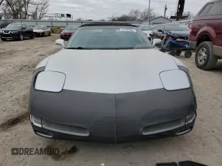 2003 Chevrolet Corvette with VIN 1G1YY32G335100634, listed as a Copart auction lot 43780385 with 85,839 mi miles and Clean Title. Bid and sale history available at carsss.com. Image 5.