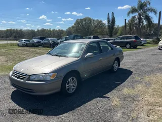 2000 Toyota Camry CE with VIN 4T1BG22K0YU002152, listed as a Copart auction lot 47271295 with 366,513 mi miles and Clean Title. Bid and sale history available at DreamBid. Image 2.