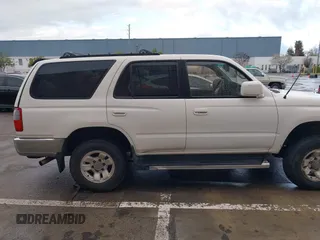 1997 Toyota 4Runner SR5 с VIN JT3GN86R1V0024288, выставлен на аукционе IAAI как лот 41788296 с пробегом 275 697 миль миль и . История ставок и продаж доступна на DreamBid. Изображение 14.