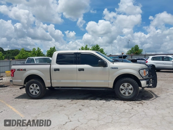 2018 Ford F-150 XL z VIN 1FTEW1EP3JKC46790, wystawiony jako IAAI lot #42584702 z przebiegiem 138 756 mil mil oraz . Historia ofert i sprzedaży dostępna na DreamBid. Obrazek 14.