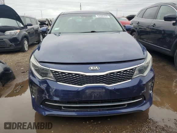 2018 Kia Optima LX z VIN 5XXGT4L30JG247411, wystawiony jako Copart lot #53566435 z przebiegiem 68 407 mil mil oraz Szkoda całkowita • Salvage title. Historia ofert i sprzedaży dostępna na DreamBid. Obrazek 5.