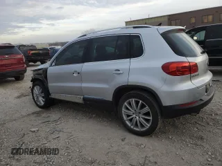 2012 Volkswagen Tiguan LE z VIN WVGAV7AX7CW520378, wystawiony jako Copart lot #86388514 z przebiegiem 95 653 mil mil oraz Czysty tytuł • Clean title. Historia ofert i sprzedaży dostępna na DreamBid. Obrazek 2.