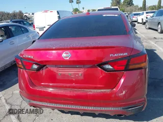 2019 Nissan Altima 2.5 Platinum with VIN 1N4BL4FV9KC100888, listed as a IAAI auction lot 41742079 with 88,212 mi miles. Bid and sale history available at carsss.com. Image 16.