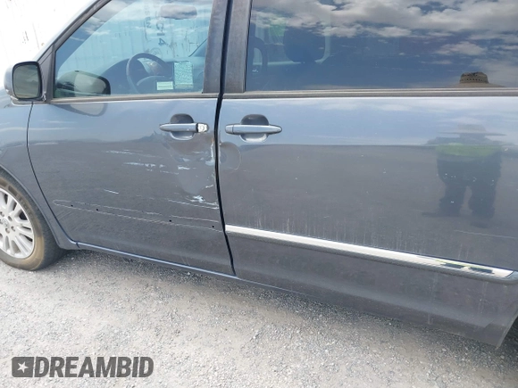 2008 Toyota Sienna XLE with VIN 5TDZK22C68S223902, listed as a IAAI auction lot 42397876 with 225,563 mi miles and . Bid and sale history available at DreamBid. Image 6.