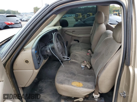 2004 Chevrolet Silverado 1500 LS with VIN 1GCEC14T14Z151423, listed as a Copart auction lot 79539694 with 255,697 mi miles and Salvage Title. Bid and sale history available at carsss.com. Image 7.