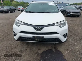 2017 Toyota RAV4 SE z VIN 2T3JFREV3HW695013, wystawiony jako IAAI lot #42232518 z przebiegiem 68 454 mil mil oraz . Historia ofert i sprzedaży dostępna na DreamBid. Obrazek 12.