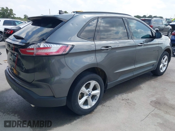 2020 Ford Edge SE z VIN 2FMPK3G99LBB59628, wystawiony jako IAAI lot #42403314 z przebiegiem 62 066 mil mil oraz . Historia ofert i sprzedaży dostępna na DreamBid. Obrazek 4.