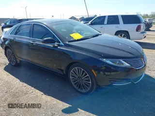 2016 Lincoln MKZ z VIN 3LN6L2JK3GR604600, wystawiony jako IAAI lot #42155353 z przebiegiem 56 574 mil mil oraz . Historia ofert i sprzedaży dostępna na DreamBid. Obrazek 1.