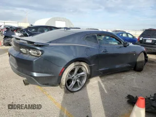 2019 Chevrolet Camaro 1SS z VIN 1G1FE1R73K0112188, wystawiony jako Copart lot #87231554 z przebiegiem Nie podano mil oraz Szkoda całkowita • Salvage title. Historia ofert i sprzedaży dostępna na DreamBid. Obrazek 3.