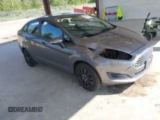 2014 Ford Fiesta SE z VIN 3FADP4BJ7EM207571, wystawiony jako IAAI lot #42386724 z przebiegiem 173 380 mil mil oraz . Historia ofert i sprzedaży dostępna na DreamBid. Obrazek 1.