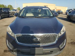 2017 Kia Sorento LX with VIN 5XYPGDA3XHG199803, listed as a Copart auction lot 52240735 with 106,682 mi miles and Clean Title. Bid and sale history available at carsss.com. Image 5.