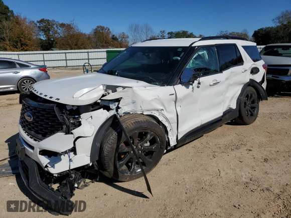 2023 Ford Explorer ST-Line with VIN 1FMSK7KH0PGB52842, listed as a Copart auction lot 88803645 with 20,888 mi miles and Salvage Title. Bid and sale history available at carsss.com. Image 1.