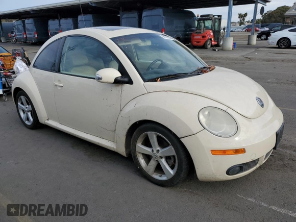 2006 Volkswagen Beetle with VIN 3VWSG31C86M413513, listed as a Copart auction lot 81557984 with 122,632 mi miles and Clean Title. Bid and sale history available at DreamBid. Image 4.