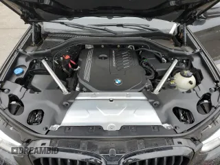 2021 BMW X4 M40i z VIN 5UX2V5C08M9H82988, wystawiony jako Copart lot #88169095 z przebiegiem 61 826 mil mil oraz Szkoda całkowita • Salvage title. Historia ofert i sprzedaży dostępna na DreamBid. Obrazek 12.