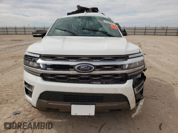 2022 Ford Expedition Max King Ranch with VIN 1FMJK1PT2NEA48688, listed as a Copart auction lot 41722673 with Not Provided miles and Salvage Title. Bid and sale history available at DreamBid. Image 5.