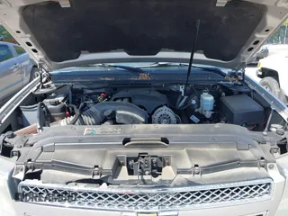 2007 Chevrolet Suburban LT with VIN 3GNFK16367G246091, listed as a IAAI auction lot 42105259 with 216,014 mi miles. Bid and sale history available at carsss.com. Image 10.