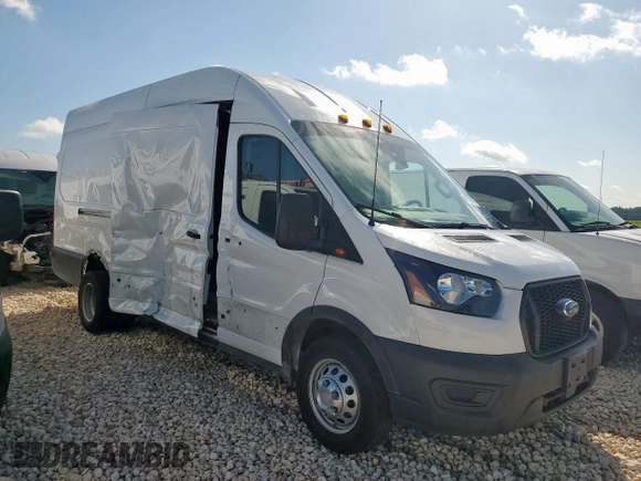 2023 Ford Transit Cargo with VIN 1FTRU8XGXPKC05787, listed as a Copart auction lot 59768665 with 24,845 mi miles and Salvage title. Bid and sale history available at DreamBid. Image 4.