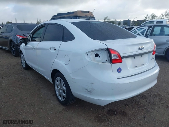 2013 Ford Fiesta S with VIN 3FADP4AJ7DM142687, listed as a IAAI auction lot 41911615 with 98,965 mi miles. Bid and sale history available at carsss.com. Image 6.