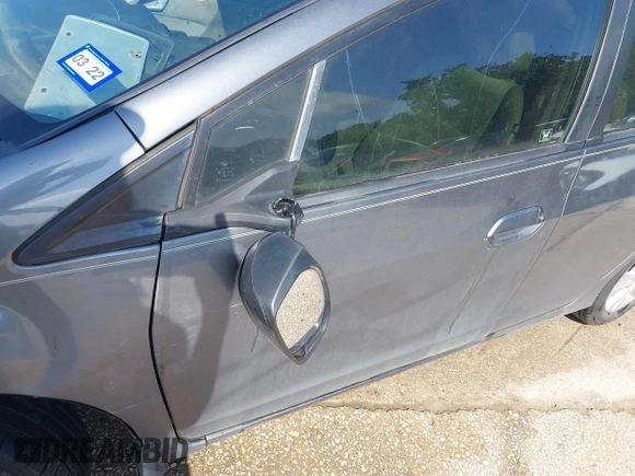 2013 Honda Insight EX with VIN JHMZE2H74DS002123, listed as a IAAI auction lot 42204860 with 279,376 mi miles and . Bid and sale history available at DreamBid. Image 12.