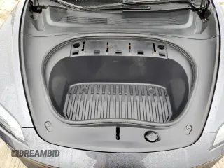 2024 Tesla Model 3 z VIN 5YJ3E1EA8RF744353, wystawiony jako Copart lot #50660175 z przebiegiem 2424 mil mil oraz Szkody całkowita. Historia ofert i sprzedaży dostępna na DreamBid. Obrazek 11.