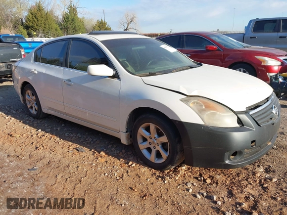 2008 Nissan Altima 2.5 S with VIN 1N4AL21E08N407922, listed as a IAAI auction lot 41889923 with 284,414 mi miles. Bid and sale history available at carsss.com. Image 1.