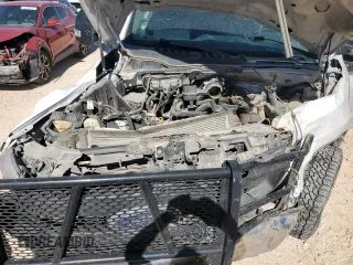 2020 Ford F-250 XL with VIN 1FTBF2A65LEE05736, listed as a Copart auction lot 44045375 with 111,128 mi miles and Salvage title. Bid and sale history available at DreamBid. Image 11.