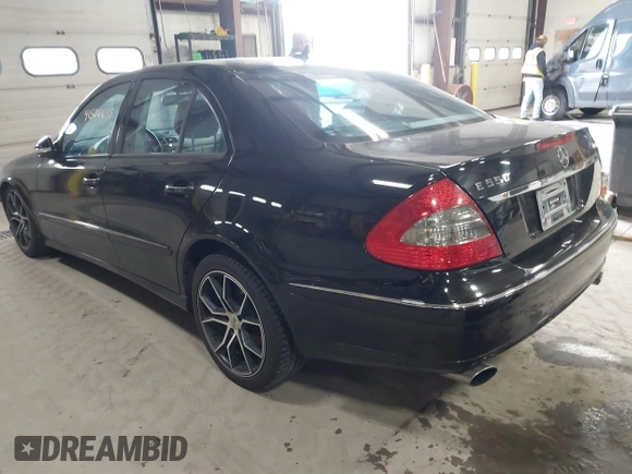 2007 Mercedes-Benz E 550 with VIN WDBUF90X77X212623, listed as a IAAI auction lot 41506658 with Not Provided miles and . Bid and sale history available at carsss.com. Image 3.