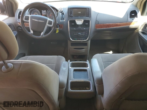2014 Chrysler Town & Country Touring z VIN 2C4RC1BGXER144103, wystawiony jako Copart lot #54843175 z przebiegiem 113 166 mil mil oraz Szkoda całkowita • Salvage title. Historia ofert i sprzedaży dostępna na DreamBid. Obrazek 8.