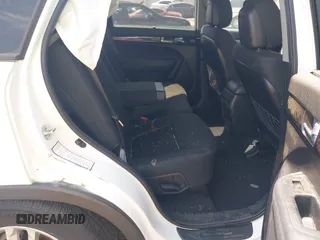 2014 Kia Sorento LX z VIN 5XYKT3A67EG517690, wystawiony jako IAAI lot #42273150 z przebiegiem 152 070 mil mil oraz . Historia ofert i sprzedaży dostępna na DreamBid. Obrazek 8.