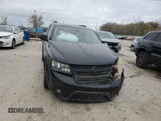 2019 Dodge Journey SE z VIN 3C4PDCBB1KT719203, wystawiony jako Copart lot #86170744 z przebiegiem Nie podano mil oraz Szkoda całkowita • Salvage title. Historia ofert i sprzedaży dostępna na DreamBid. Obrazek 5.