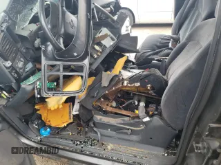 2002 Chevrolet Silverado 1500HD LS z VIN 1GCGC13U22F161668, wystawiony jako Copart lot #53289994 z przebiegiem Nie podano mil oraz Szkoda całkowita • Salvage title. Historia ofert i sprzedaży dostępna na DreamBid. Obrazek 7.