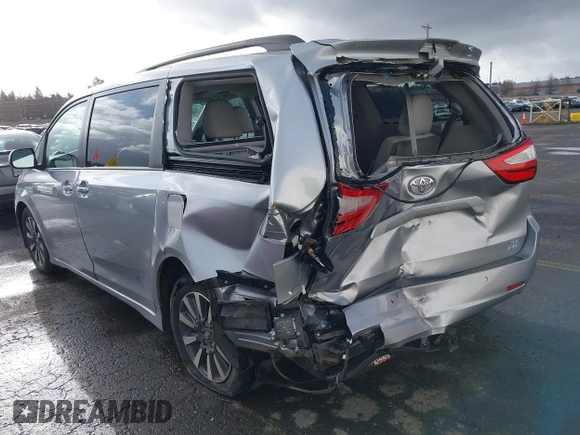 2018 Toyota Sienna XLE with VIN 5TDDZ3DC5JS205440, listed as a IAAI auction lot 41090557 with 50,775 mi miles. Bid and sale history available at carsss.com. Image 3.