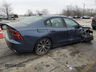 2021 Volvo S60 Momentum with VIN 7JR102FZ6MG118395, listed as a Copart auction lot 80833554 with 46,200 mi miles and Salvage Title. Bid and sale history available at carsss.com. Image 3.