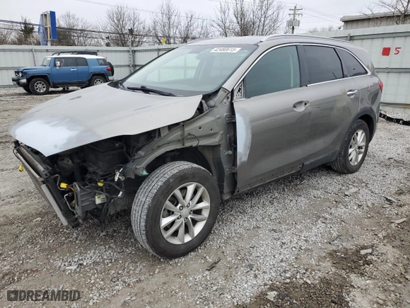 2016 Kia Sorento LX with VIN 5XYPG4A59GG183592, listed as a Copart auction lot 42480615 with 184,205 mi miles and Salvage Title. Bid and sale history available at carsss.com. Image 1.