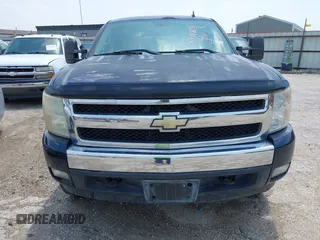 2007 Chevrolet Silverado 1500 1LT with VIN 2GCEC13J971511292, listed as a IAAI auction lot 42181818 with 239,647 mi miles and . Bid and sale history available at DreamBid. Image 6.