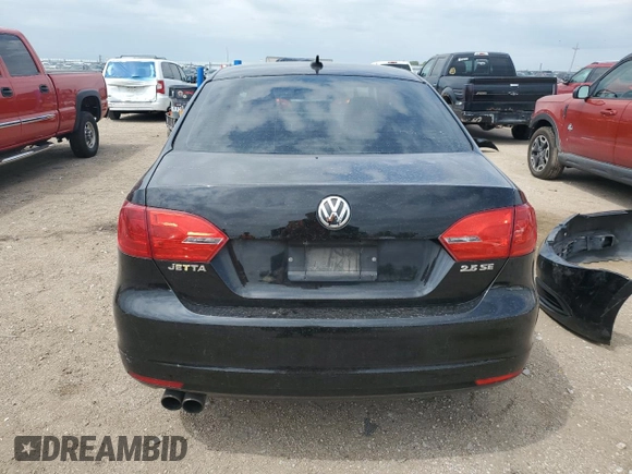 2011 Volkswagen Jetta SE with VIN 3VWDX7AJ3BM021189, listed as a Copart auction lot 61505625 with 132,672 mi miles and Salvage title. Bid and sale history available at DreamBid. Image 6.