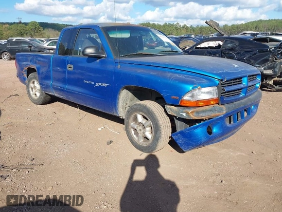 1998 Dodge Dakota with VIN 1B7FL22P9WS602318, listed as a IAAI auction lot 40830718 with 290,693 mi miles. Bid and sale history available at carsss.com. Image 1.