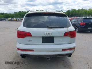 2013 Audi Q7 Premium Plus z VIN WA1LGAFE7DD005481, wystawiony jako IAAI lot #42411987 z przebiegiem Nie podano mil oraz . Historia ofert i sprzedaży dostępna na DreamBid. Obrazek 14.