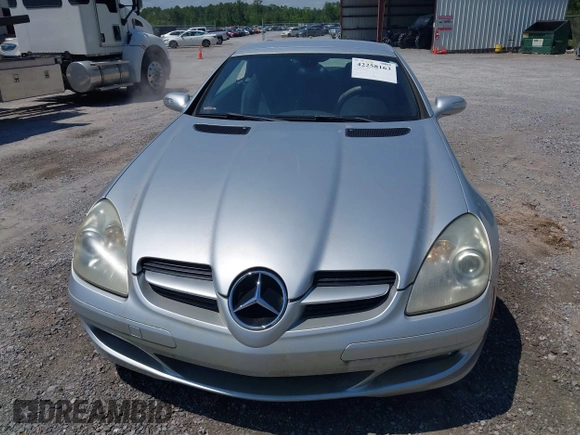2005 Mercedes-Benz SLK 230/320 with VIN WDBWK56F55F049419, listed as a IAAI auction lot 42258163 with 36,803 mi miles and . Bid and sale history available at DreamBid. Image 6.