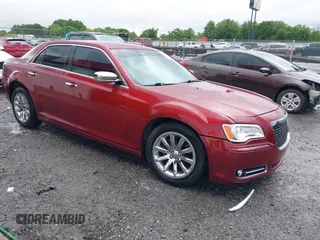 2014 Chrysler 300 C z VIN 2C3CCAEG9EH372881, wystawiony jako IAAI lot #42139752 z przebiegiem 169 648 mil mil oraz . Historia ofert i sprzedaży dostępna na DreamBid. Obrazek 1.