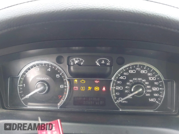 2009 Lincoln MKS с VIN 1LNHM93R09G612219, выставлен на аукционе IAAI как лот 42265639 с пробегом 203 651 миль миль и . История ставок и продаж доступна на DreamBid. Изображение 7.