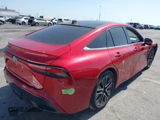 2022 Toyota Mirai XLE с VIN JTDAAAAA6NA004649, выставлен на аукционе IAAI как лот 42272950 с пробегом 24 687 миль миль и . История ставок и продаж доступна на DreamBid. Изображение 4.
