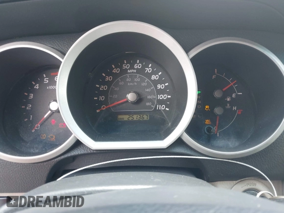 2006 Toyota 4Runner SR5 z VIN JTEZU14R368048088, wystawiony jako IAAI lot #42525731 z przebiegiem 251 367 mil mil oraz . Historia ofert i sprzedaży dostępna na DreamBid. Obrazek 7.