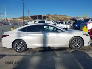 2019 Lexus ES 350 with VIN 58ABZ1B11KU019473, listed as a IAAI auction lot 41816890 with 73,010 mi miles and . Bid and sale history available at DreamBid. Image 14.