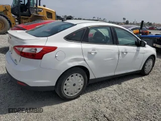 2013 Ford Focus SE z VIN 1FADP3F29DL374088, wystawiony jako Copart lot #59585135 z przebiegiem 74 997 mil mil oraz Szkoda całkowita • Salvage title. Historia ofert i sprzedaży dostępna na DreamBid. Obrazek 3.