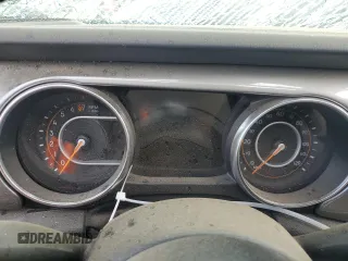 2022 Jeep Wrangler Unlimited Sahara Altitude with VIN 1C4HJXEG0NW241043, listed as a Copart auction lot 75556664 with Not provided miles and Salvage title. Bid and sale history available at DreamBid. Image 9.